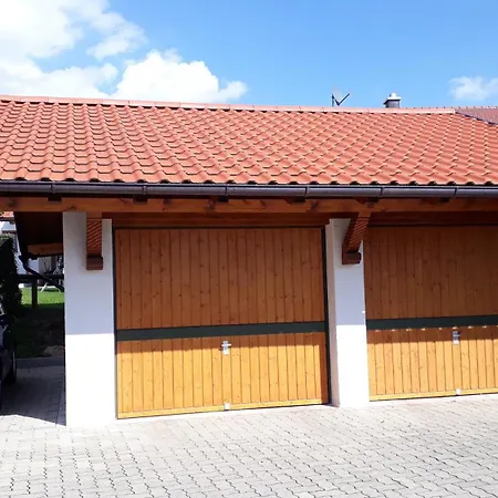 Апартаменты Gaestehaus Bergfrieden, Andrea
