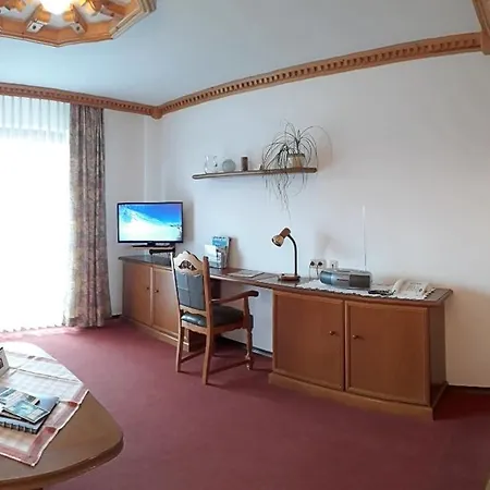 Gaestehaus Bergfrieden, Andrea Apartment *