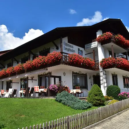 Gaestehaus Bergfrieden, Andrea *